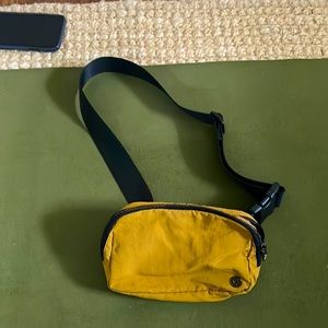 Lululemon everywhere belt bag in mustard